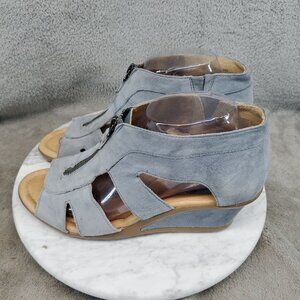Earth Shoes Womens Size 9.5 Dusty Blue Poppy Leather Zip Sandals